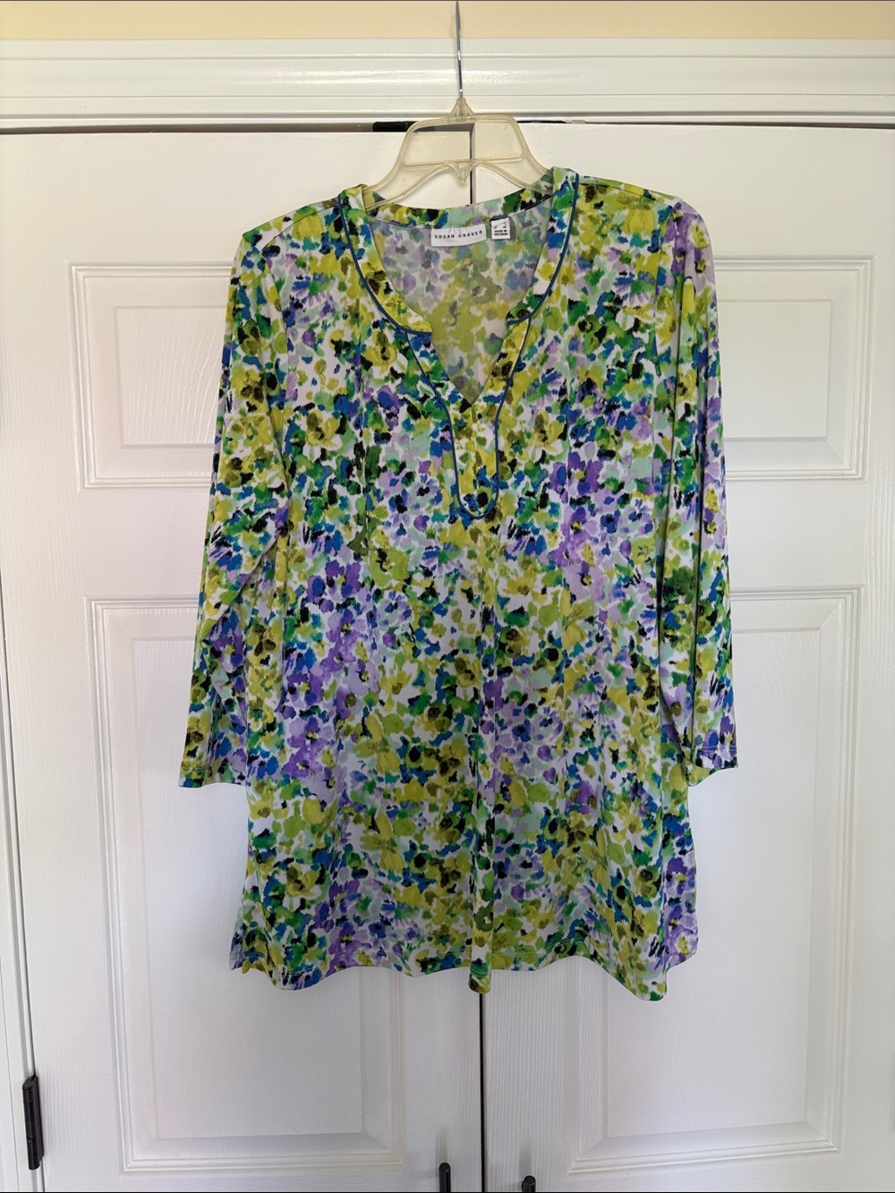 Susan Graver Green Purple Blue Floral V-Neck Tunic Top